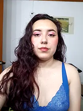 Snapshot of Emi_chik chatting on March 1, 2025, 4:58 am Emi chik online show from March 1, 2025, 4:58 am