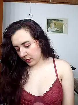 Snapshot of Emi_chik chatting on February 9, 2025, 3:11 am Emi chik online show from February 9, 2025, 3:11 am