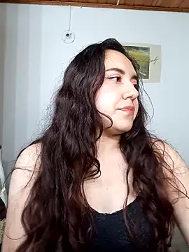 Snapshot of Emi_chik chatting on October 16, 2025, 10:34 am Emi chik online show from October 16, 2025, 10:34 am