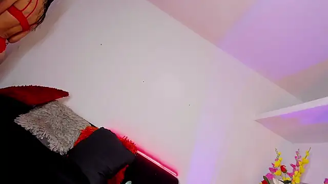 Snapshot of Eyleen_Santos chatting on December 5, 2025, 8:28 pm Eyleen Santos online show from December 5, 2025, 8:28 pm