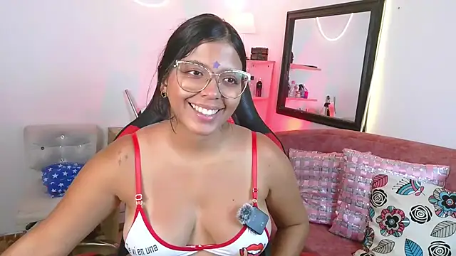 Megaan Greey online show from July 5, 2026, 4:19 am