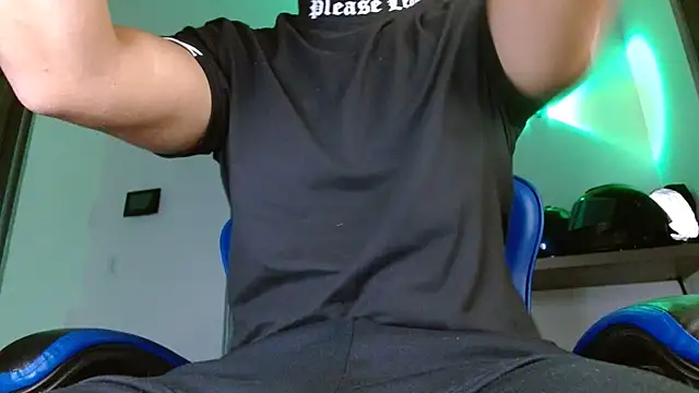 Snapshot of SexyBoy-Bigclit chatting on July 11, 2026, 10:59 am SexyBoy-Bigclit online show from July 11, 2026, 10:59 am