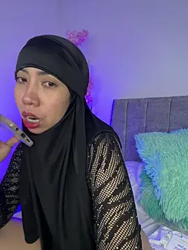 Sweet hot mia online show from May 4, 2026, 1:47 pm