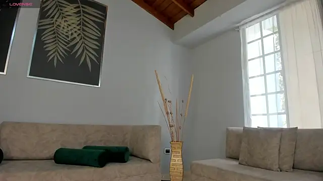 KatieNolan 1 online show from October 16, 2025, 7:33 pm