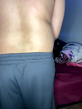 Snapshot of gamingcouple420 chatting on November 12, 2025, 2:04 am gamingcouple420 online show from November 12, 2025, 2:04 am