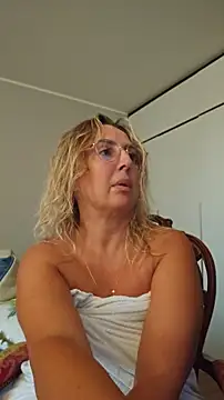 Snapshot of MariaRichi_ chatting on July 25, 2026, 6:36 pm MariaRichi online show from July 25, 2026, 6:36 pm