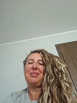 MariaRichi  online show from October 7, 2025, 8:26 am