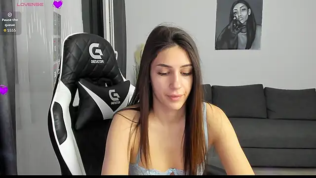 Snapshot of Kimi_Ivy chatting on December 14, 2025, 5:02 am Kimi Ivy online show from December 14, 2025, 5:02 am