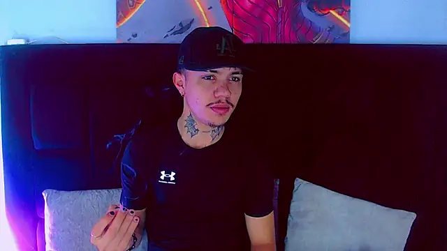 Snapshot of HannibalLester chatting on November 17, 2025, 3:54 am HannibalLester online show from November 17, 2025, 3:54 am