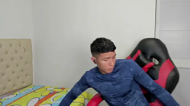 Snapshot of yei-sant chatting on October 29, 2025, 4:44 am yei-sant online show from October 29, 2025, 4:44 am