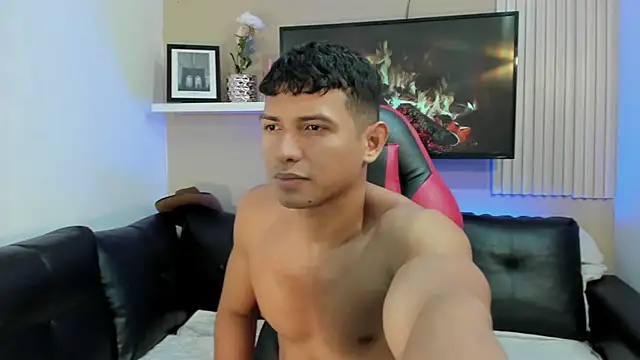 Snapshot of yei-sant chatting on December 2, 2025, 11:06 pm yei-sant online show from December 2, 2025, 11:06 pm