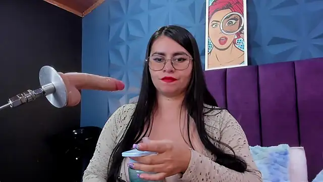 NicoleJonss online show from July 4, 2026, 3:13 am