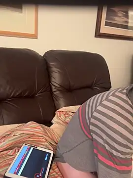 Snapshot of mackshaft4711 chatting on November 10, 2025, 8:19 am mackshaft4711 online show from November 10, 2025, 8:19 am