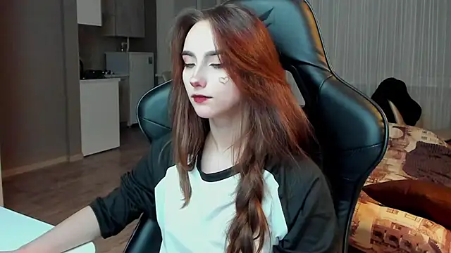 SilverDream online show from February 19, 2025, 11:57 pm