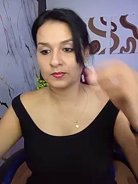 elena jonees online show from June 11, 2026, 8:39 pm