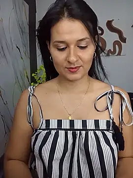 elena jonees online show from May 12, 2026, 8:37 pm