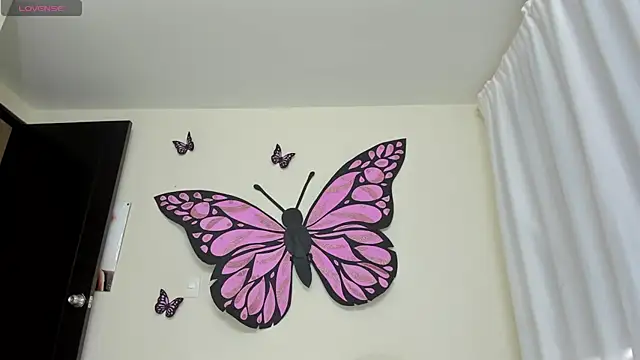 Snapshot of sweet_amalia4 chatting on November 4, 2025, 6:11 pm sweet amalia4 online show from November 4, 2025, 6:11 pm