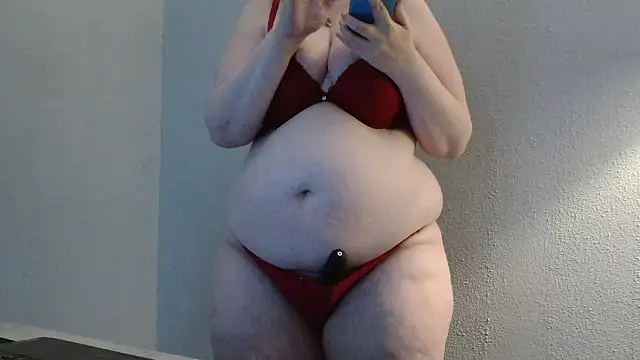 Snapshot of desiree1981 chatting on November 3, 2025, 12:31 pm desiree1981 online show from November 3, 2025, 12:31 pm