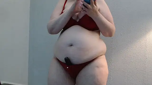 desiree1981 online show from June 22, 2026, 11:07 am