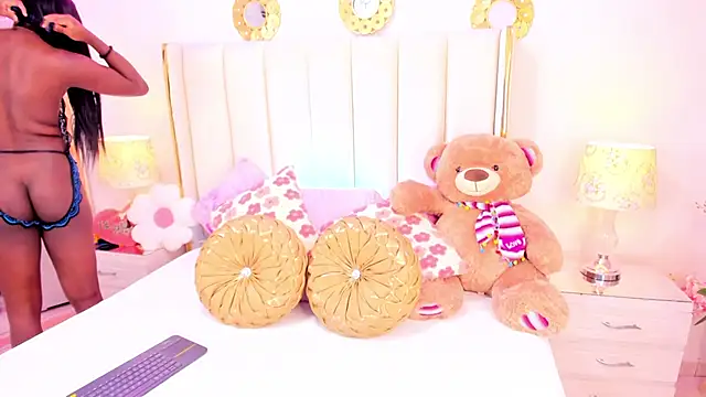 Snapshot of evangelin_ts chatting on November 22, 2025, 2:05 pm evangelin ts online show from November 22, 2025, 2:05 pm