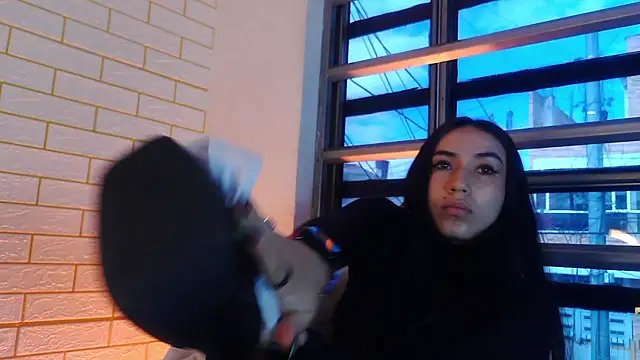 Snapshot of NYX1126 chatting on November 25, 2025, 1:11 pm NYX1126 online show from November 25, 2025, 1:11 pm