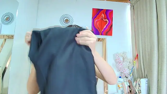 dafne queenn online show from March 12, 2026, 12:53 pm