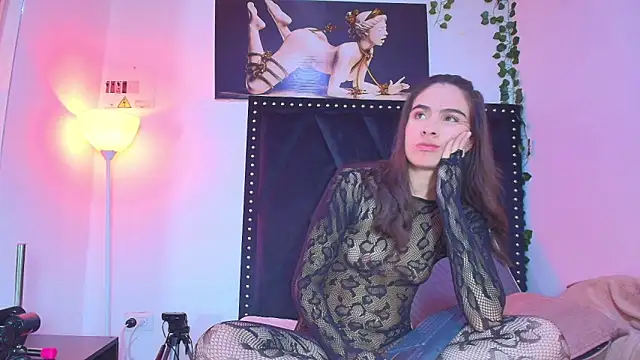 Snapshot of dafne_queenn chatting on November 14, 2025, 1:04 pm dafne queenn online show from November 14, 2025, 1:04 pm