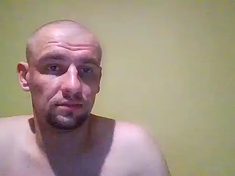 Snapshot of Regularfucker28 chatting on June 16, 2026, 1:27 am Regularfucker28 online show from June 16, 2026, 1:27 am