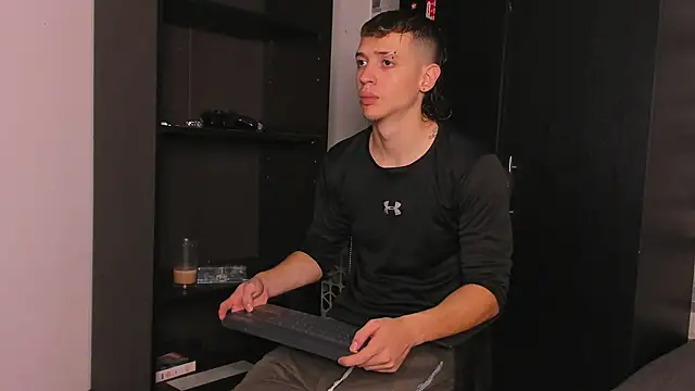 Dimitri higth420 online show from November 23, 2025, 6:51 pm