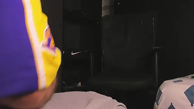 Dimitri higth420 online show from November 17, 2025, 4:11 pm