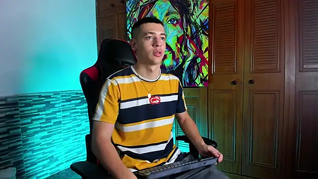 Dimitri higth420 online show from February 27, 2025, 11:04 pm