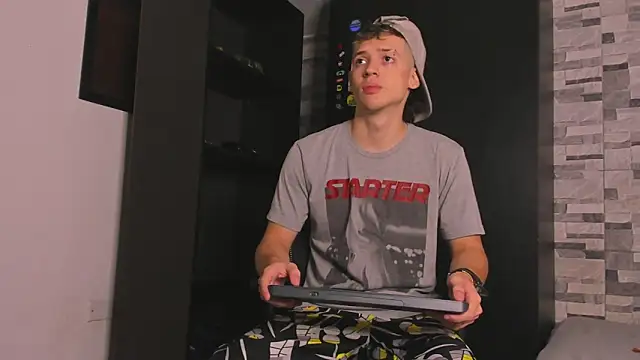 Dimitri higth420 online show from November 15, 2025, 6:56 pm