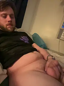 seantolliver57378 online show from February 7, 2026, 11:46 pm