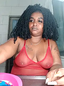 annybarros21 online show from February 4, 2026, 4:40 am