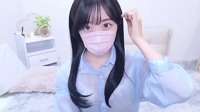 Yurie  online show from March 12, 2025, 4:02 pm