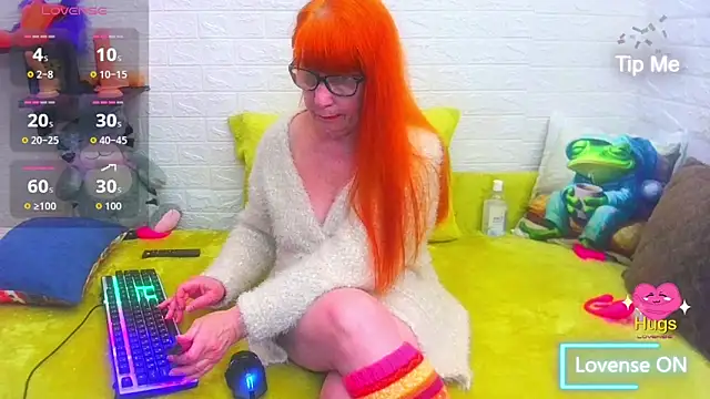 RedHousewife online show from April 20, 2026, 4:52 pm