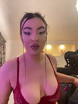 KeiraDark online show from April 24, 2026, 4:25 am