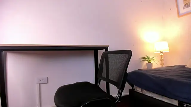 Caroline dh online show from March 19, 2026, 11:32 am