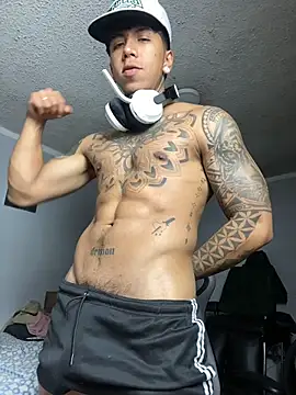 Nickhot0609 online show from October 17, 2025, 4:16 am