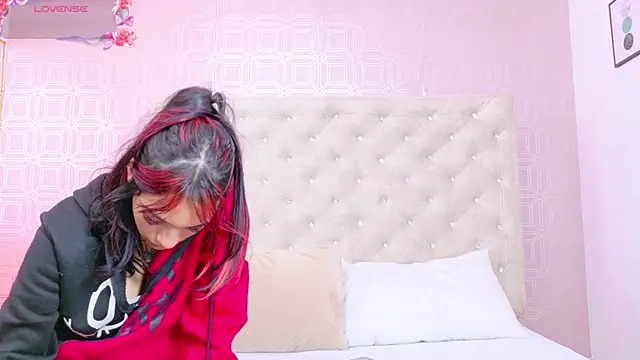 Derieri D online show from October 10, 2025, 7:47 pm