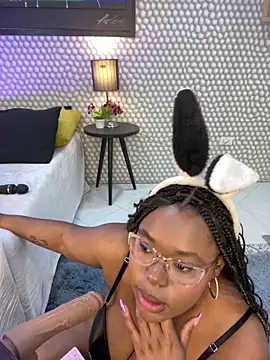 Snapshot of Makena_gh chatting on March 14, 2025, 4:32 am Makena gh online show from March 14, 2025, 4:32 am