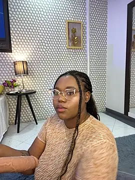 Snapshot of Makena_gh chatting on March 20, 2025, 4:29 am Makena gh online show from March 20, 2025, 4:29 am