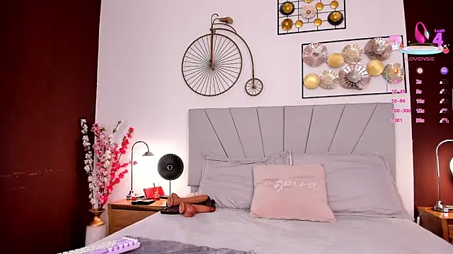 Snapshot of Makena_gh chatting on October 9, 2025, 4:13 am Makena gh online show from October 9, 2025, 4:13 am