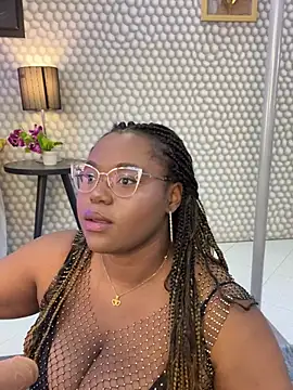 Snapshot of Makena_gh chatting on March 23, 2025, 4:27 am Makena gh online show from March 23, 2025, 4:27 am