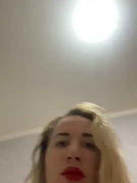 andressagdias online show from December 10, 2024, 4:13 am