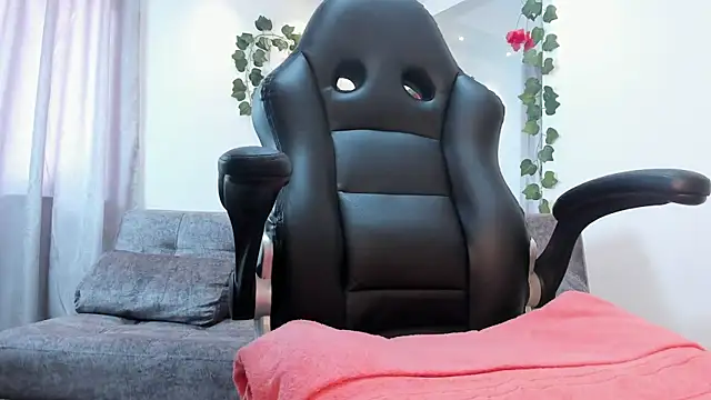 Snapshot of Electraa_fox chatting on February 10, 2025, 6:24 pm Electraa fox online show from February 10, 2025, 6:24 pm