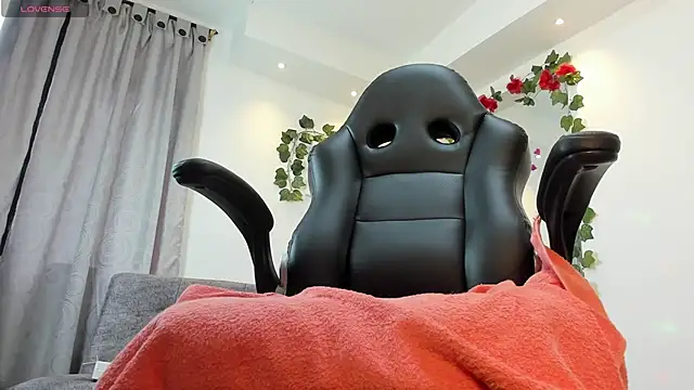 Snapshot of Electraa_fox chatting on February 22, 2025, 3:36 pm Electraa fox online show from February 22, 2025, 3:36 pm