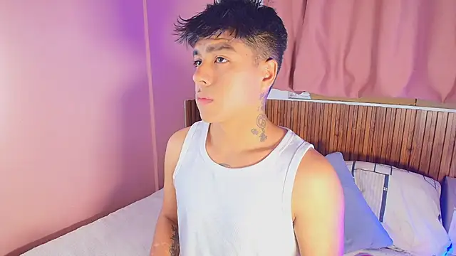 Snapshot of kiing_azahell chatting on March 19, 2026, 2:11 am kiing azahell online show from March 19, 2026, 2:11 am