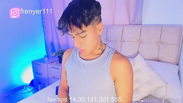 Snapshot of kiing_azahell chatting on May 16, 2026, 9:25 pm kiing azahell online show from May 16, 2026, 9:25 pm