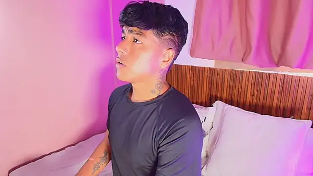 Snapshot of kiing_azahell chatting on March 28, 2026, 9:38 pm kiing azahell online show from March 28, 2026, 9:38 pm